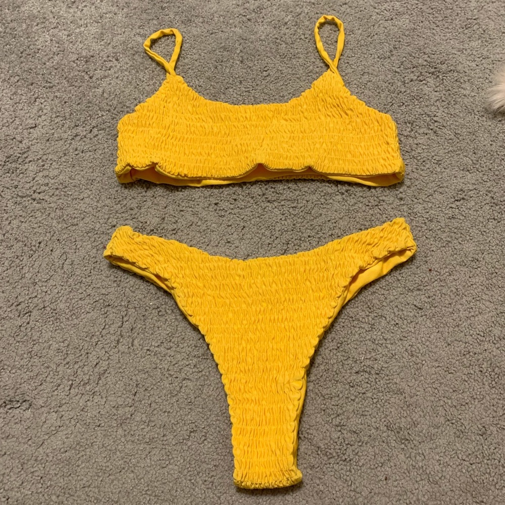 Yellow bikini XS